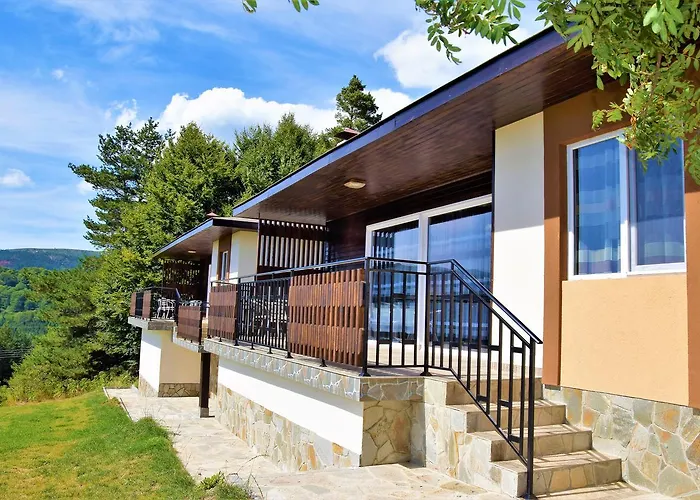 Tri Buki Guest house Kyustendil